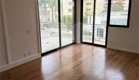 Apartamento à venda com 3 quartos, sendo 1 suíte,  em Jardim Vila Mariana, São Paulo, SP