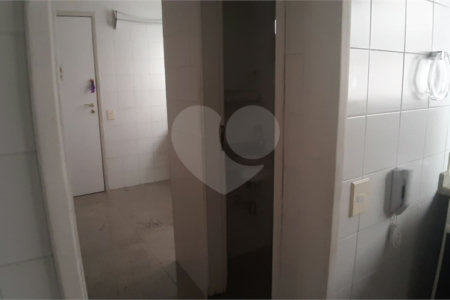 Apartamento à venda com 3 quartos, sendo 1 suíte, em Pinheiros, São Paulo, SP