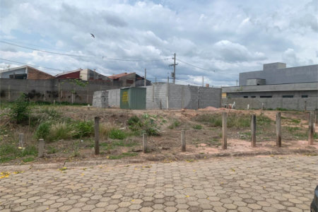 Casa em condomínio à venda com 3 quartos, sendo 1 suíte, em Jardim São Marcos, Bom Jesus dos Perdões, SP