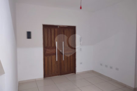 Apartamento à venda com 2 quartos em Reneville, Mairinque, SP