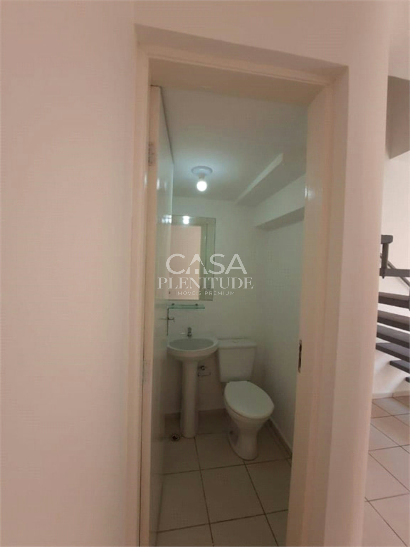 Casa em condomínio à venda com 2 quartos em Jardim Karolyne, Votorantim, SP