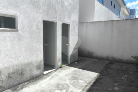 Duplex à venda com 3 quartos, sendo 1 suíte, em Taperapuan, Porto Seguro, BA