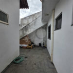 Casa térrea à venda no Douradinho com 2 quartos e edícula com mais dois quartos e 2 banheiros.