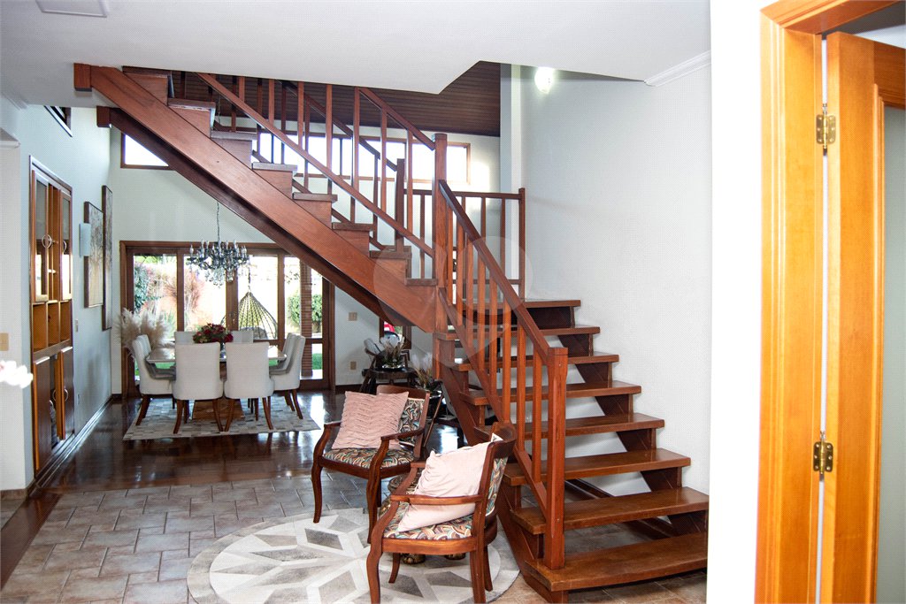 CASA ALTO PADRÃO - BAIRRO NOBRE