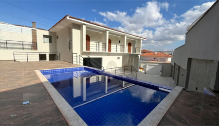 Casa à venda ou para alugar com 3 quartos, sendo 1 suíte,  em Jardim dos Estados, Poços de Caldas, MG