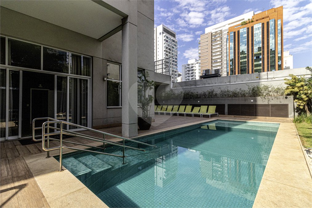 Apartamento para alugar com 1 suíte em Indianópolis, São Paulo, SP