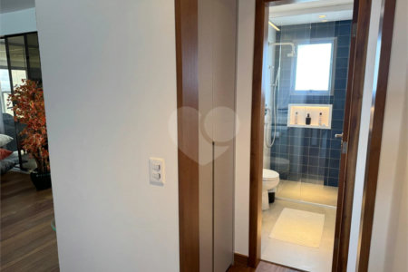 Apartamento à venda com 3 quartos, sendo 2 suítes, em Vila Mariana, São Paulo, SP