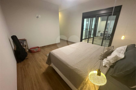 Casa à venda com 4 quartos, sendo 2 suítes, no condomínio Residencial Golden Ville, Itapetininga - SP