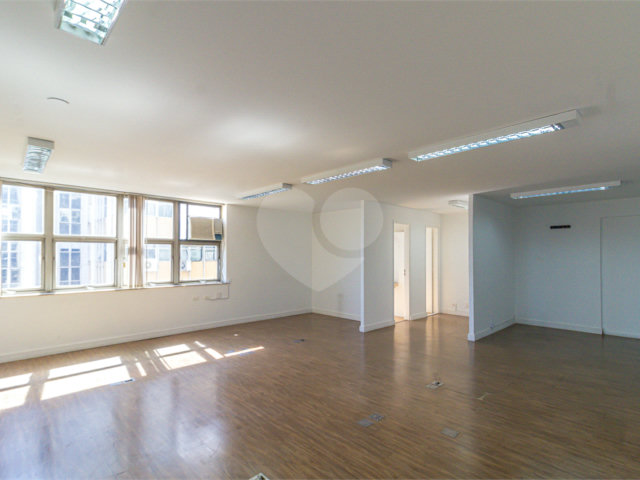 Sala à venda em Bela Vista, São Paulo, SP