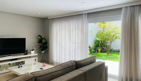 Casa à venda com 4 quartos, sendo 2 suítes,  no condomínio Residencial Vila Lagos, São Paulo - SP