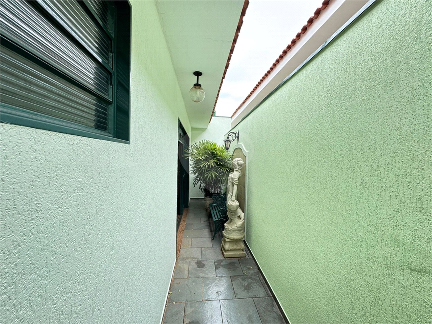 Casa à venda com 4 quartos, sendo 2 suítes, em Ribeirânia, Ribeirão Preto, SP