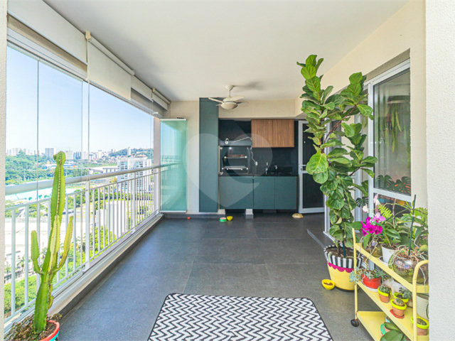 Apartamento à venda com 2 quartos, sendo 1 suíte,  em Santo Amaro, São Paulo, SP