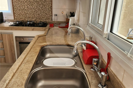 Casa à venda com 4 suítes no condomínio Pedra Grande, Atibaia - SP