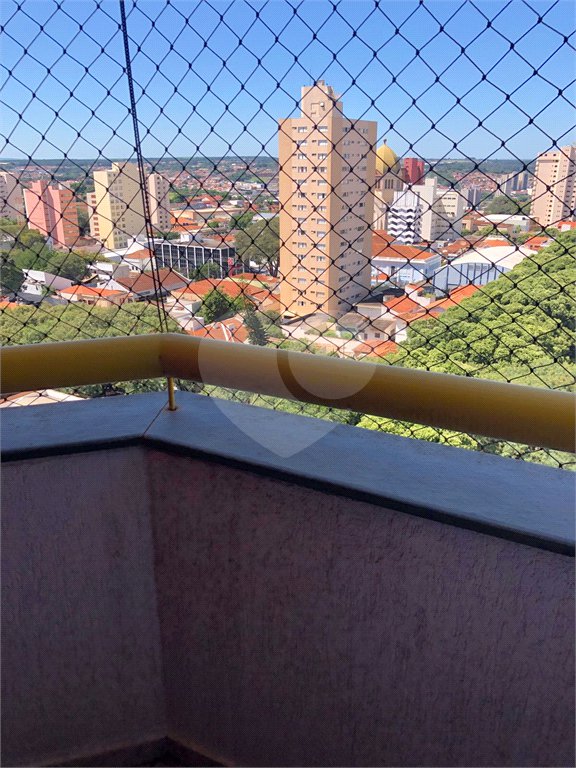 Apartamento à venda com 2 quartos, sendo 1 suíte, no Centro, Araraquara, SP