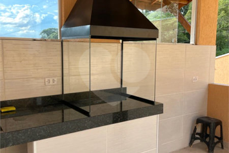 Casa à venda com 3 quartos, sendo 1 suíte, no condomínio Mirante da Mantiqueira, Mairiporã - SP