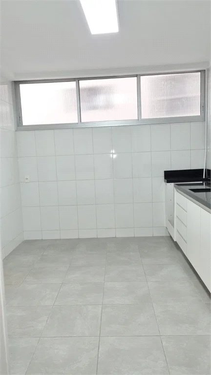 Apartamento à venda com 3 quartos, sendo 1 suíte,  em Perdizes, São Paulo, SP