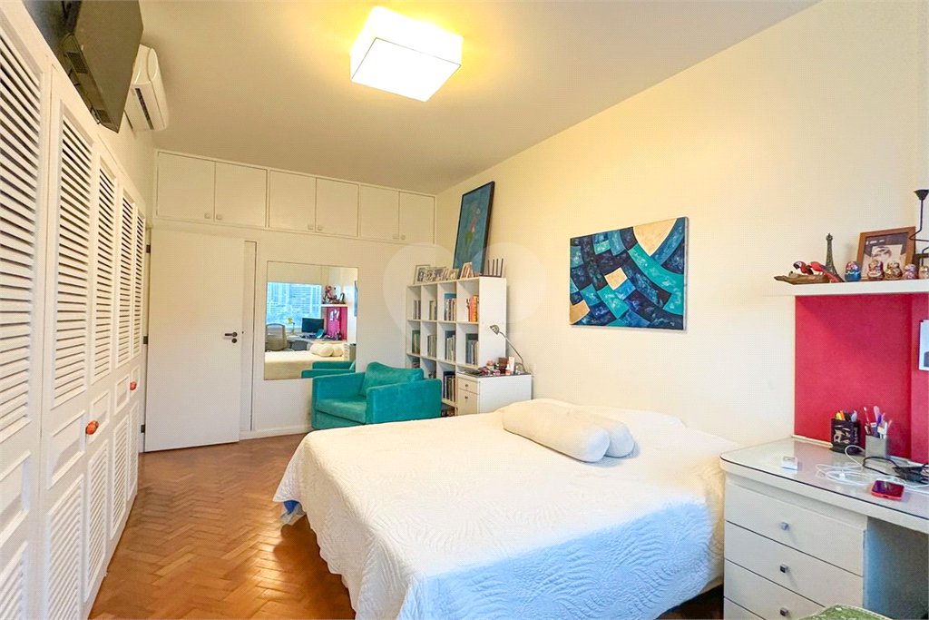 Cobertura à venda com 7 quartos, sendo 3 suítes,  em Lagoa, Rio de Janeiro, RJ
