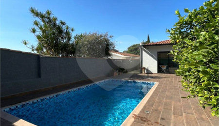 Casa à venda com 3 suítes em Jardim Terceiro Centenário, Atibaia, SP