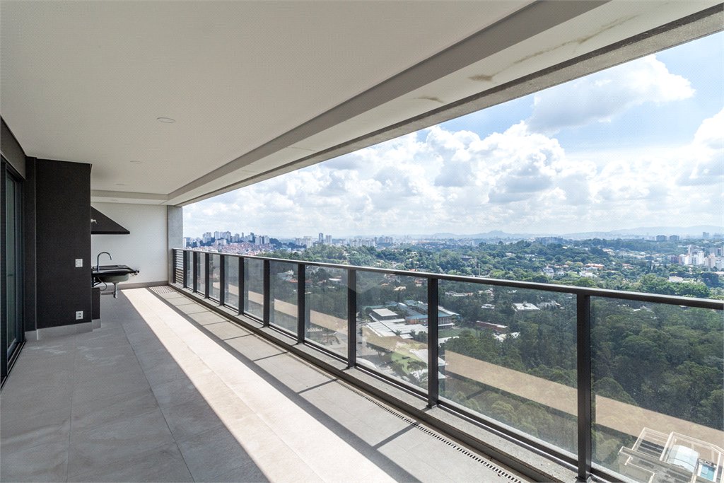 Apartamento à venda ou para alugar com 4 quartos, sendo 3 suítes, em Jardim Morumbi, São Paulo, SP