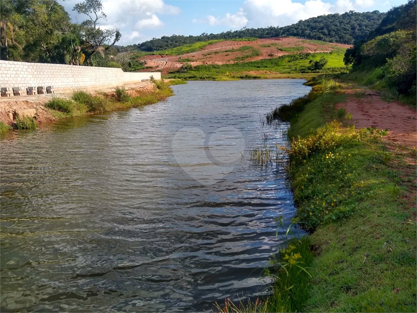 Terreno à venda em Laranja Azeda, Atibaia, SP
