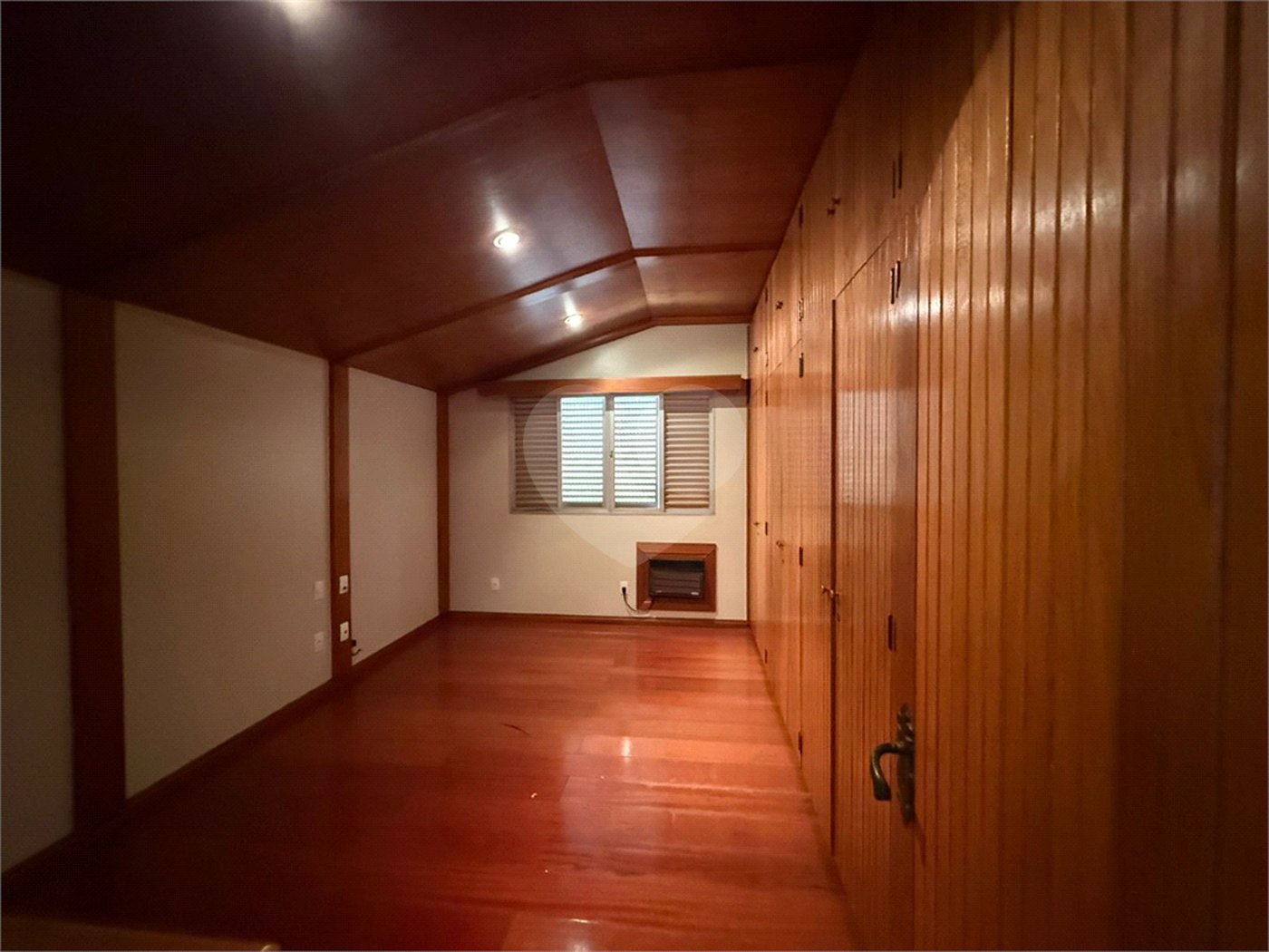 Apartamento à venda com 4 quartos, sendo 2 suítes, no Centro, Araraquara, SP