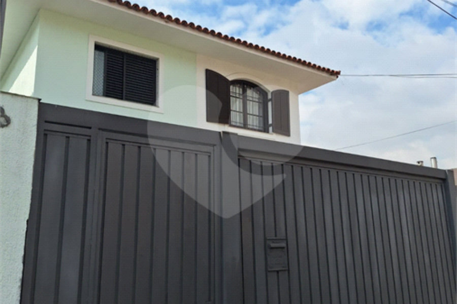Sobrado à venda com 3 quartos, sendo 1 suíte, em Limão, São Paulo, SP