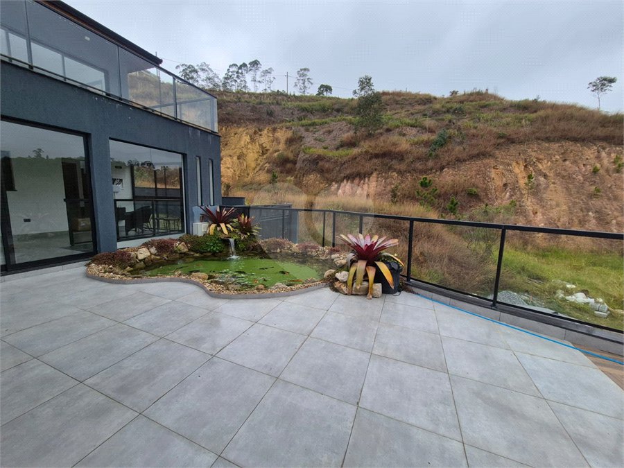 Casa à venda com 4 suítes no condomínio Reserva da Serra, Mairiporã - SP