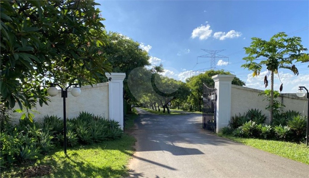 Casa à venda com 4 suítes no condomínio Primavera, Salto - SP