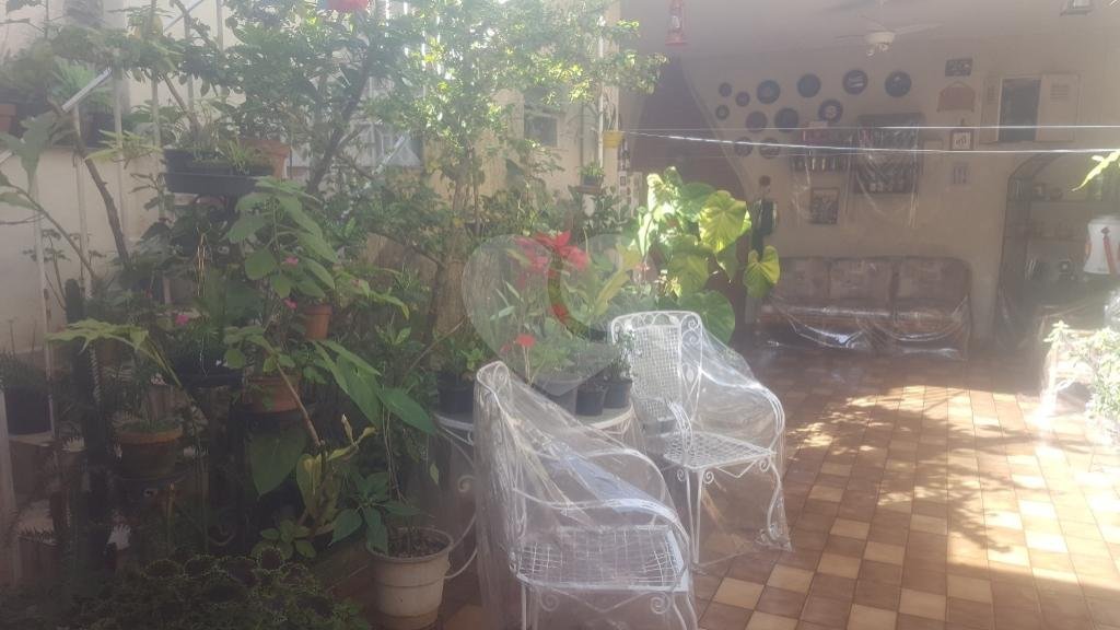 Casa à venda com 3 quartos, sendo 1 suíte, no condomínio Residencial Tremembé, São Paulo - SP