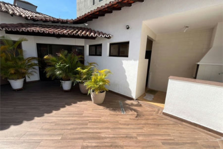Apartamento com 4 dormitórios à venda, 259 m² por R$ 900.000,00 - Jardim Três Marias - Guarujá/SP