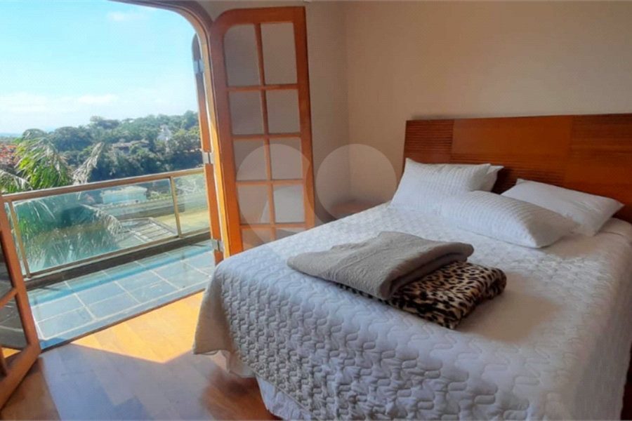 Casa à venda com 4 suítes no condomínio Parque Imperial da Cantareira, Mairiporã - SP