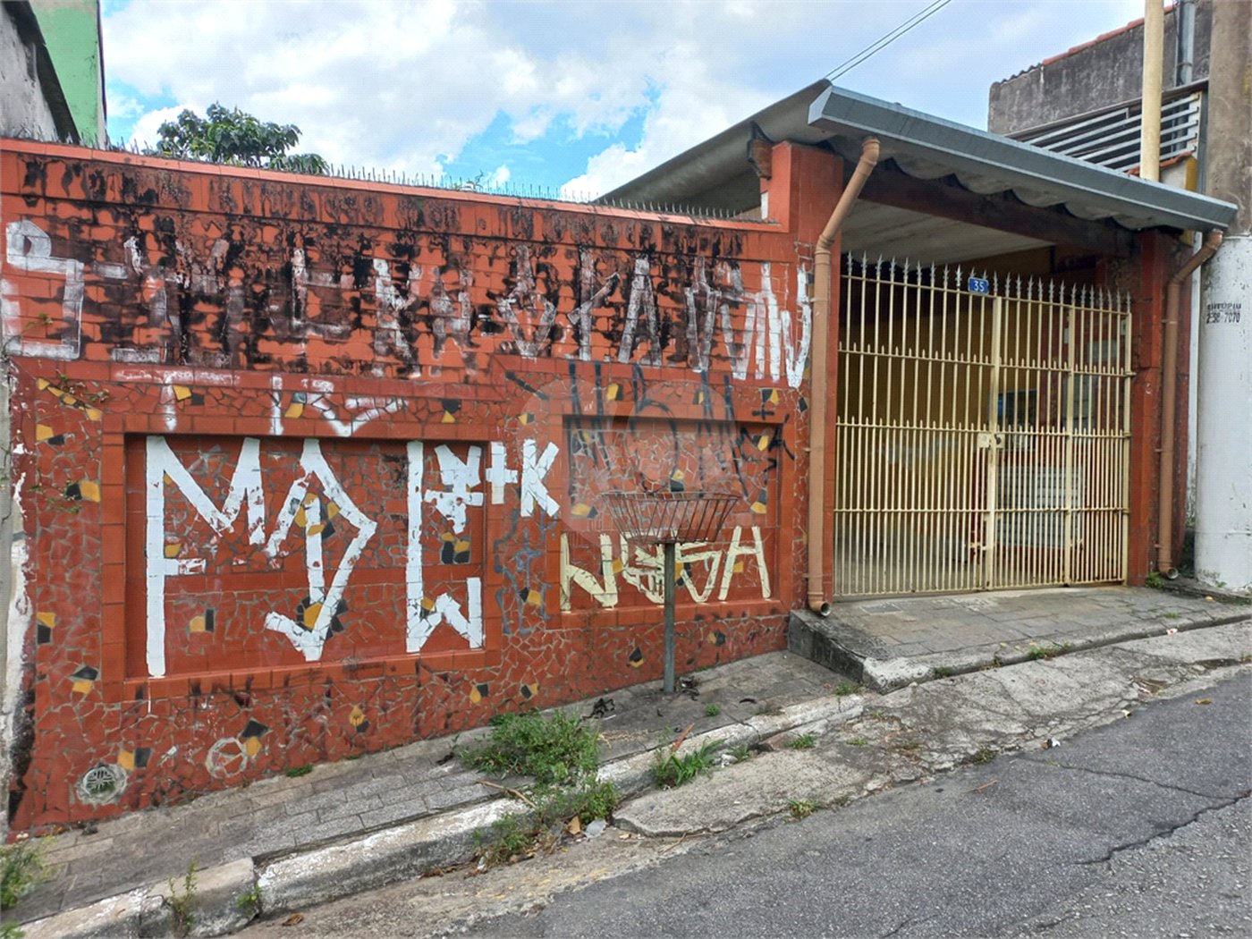 Casa Térrea à venda com 1 quarto em Vila Nivi, São Paulo, SP