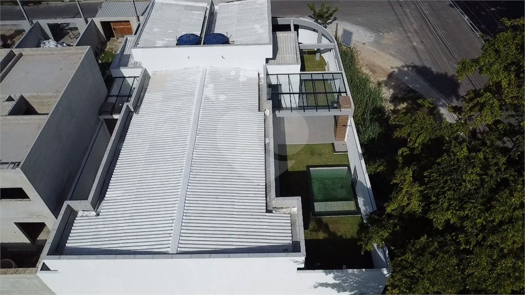 Casa à venda com 3 quartos, sendo 1 suíte, no condomínio Parque Guará, Rio de Janeiro - RJ
