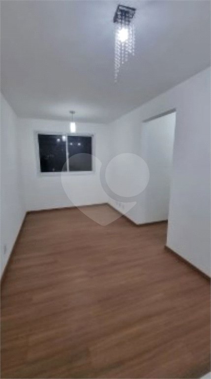 Apartamento à venda com 2 quartos em Vila Zat, São Paulo, SP