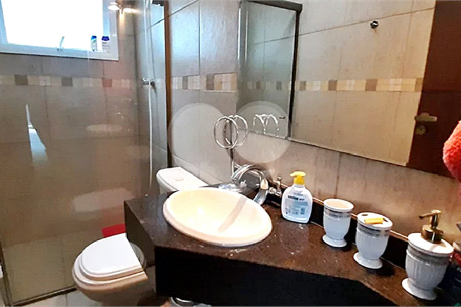 Casa à venda com 3 quartos, sendo 1 suíte, no condomínio Suíça da Cantareira, Mairiporã - SP