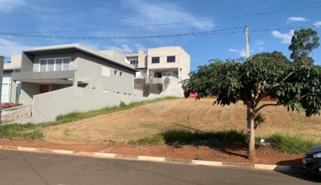 Terreno à venda em Cachoeira, Atibaia, SP