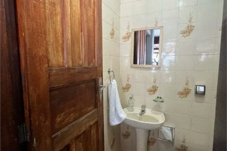 Casa à venda com 3 quartos, sendo 1 suíte,  em Jardim Casablanca, São Paulo, SP