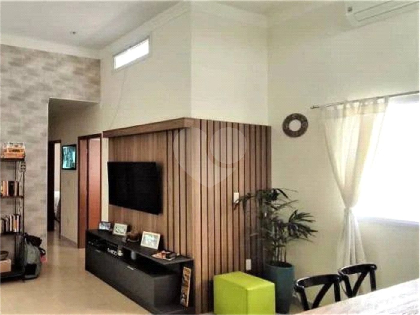 Casa à venda com 3 quartos, sendo 1 suíte, no condomínio Vilagio Vista Real, Paulínia - SP