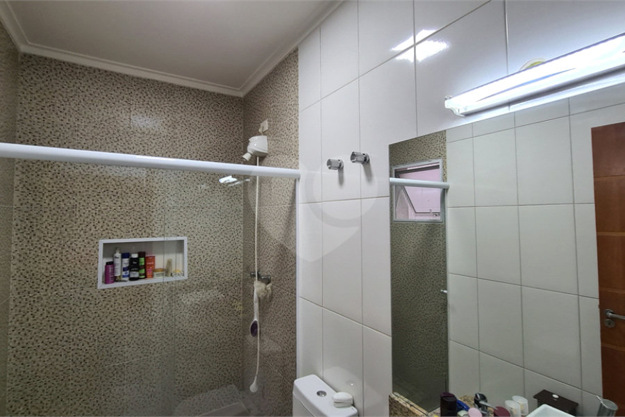 Sobrado à venda com 4 quartos, sendo 2 suítes, em Santa Teresinha, São Paulo, SP