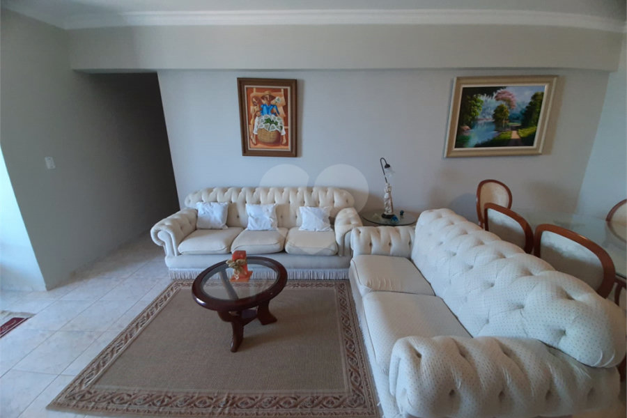 Apartamento à venda com 2 quartos, sendo 1 suíte, em Vera Cruz, Mongaguá, SP