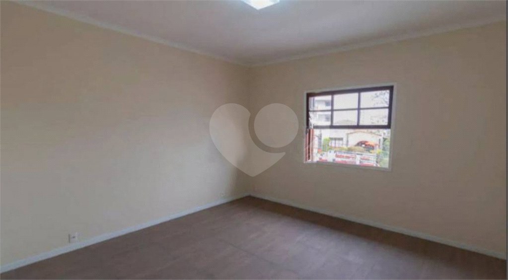 Sobrado à venda com 4 quartos em Parada Inglesa, São Paulo, SP