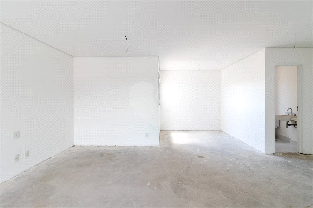 Triplex à venda com 4 suítes em Anhangabaú, Jundiaí, SP