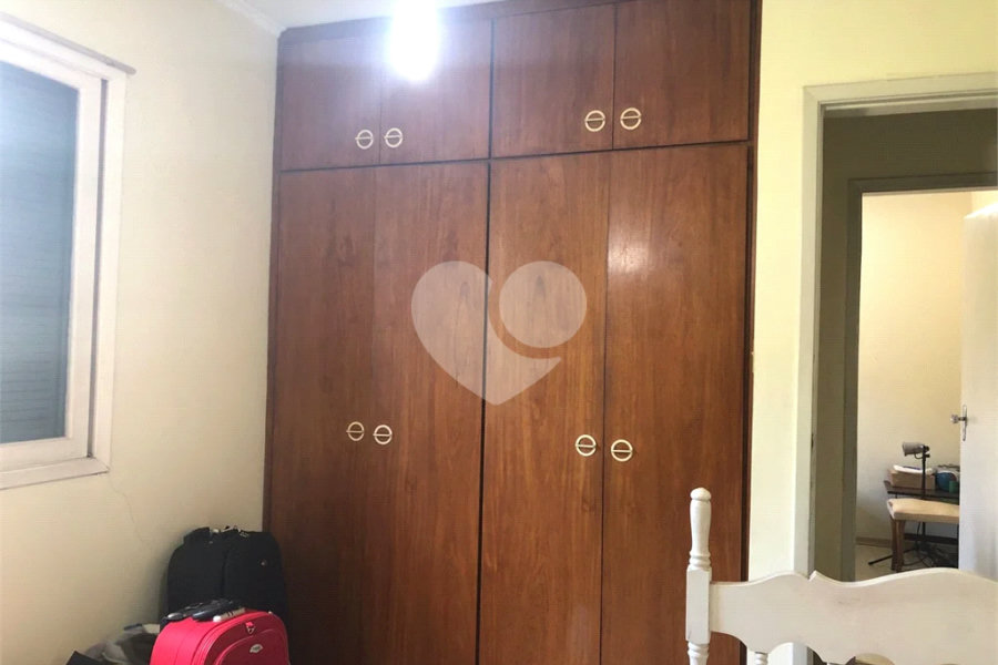Sobrado à venda com 5 quartos, sendo 1 suíte,  em Jardim São Bento, São Paulo, SP