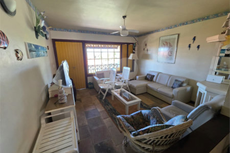Casa em condomínio à venda com 3 quartos, sendo 2 suítes, em Praia Rasa, Armação dos Búzios, RJ