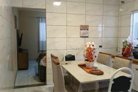 Casa à venda na região do Santa Felícia.