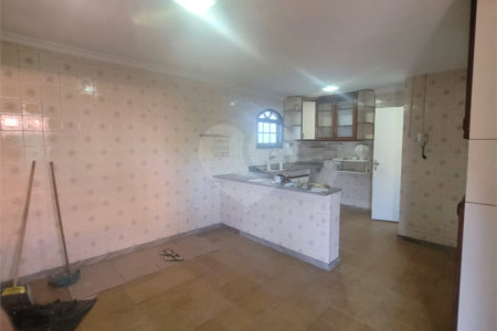 Casa Térrea à venda com 3 quartos em Campo Grande, Rio de Janeiro, RJ
