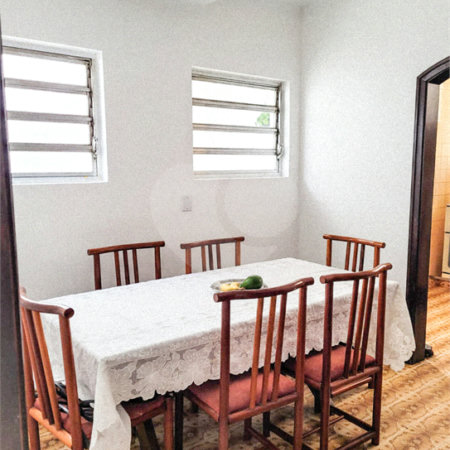 Sobrado à venda com 4 quartos, sendo 2 suítes,  em Vila Madalena, São Paulo, SP