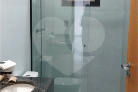 Casa à venda ou para alugar com 5 quartos, sendo 3 suítes, no condomínio Figueira Garden, Atibaia - SP