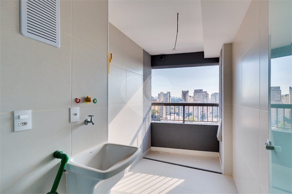 Apartamento à venda com 4 quartos, sendo 3 suítes,  em Brooklin, São Paulo, SP