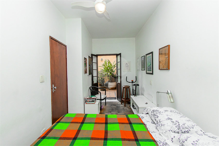 Sobrado à venda com 5 quartos em Vila Mariana, São Paulo, SP